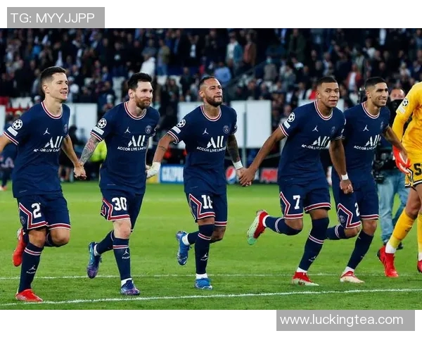 法甲最新积分排名揭晓各队表现分析与未来赛程展望