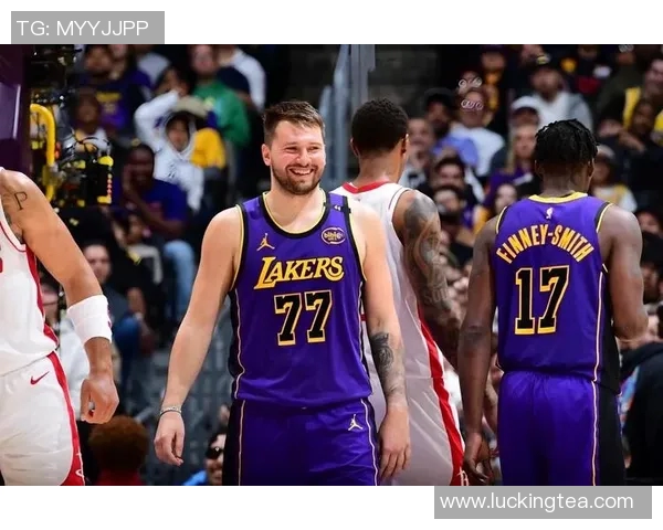 火箭战胜湖人，晋级西部决赛：梦想与努力的巅峰对决